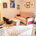 Charming Apartment - Eiffel Tower